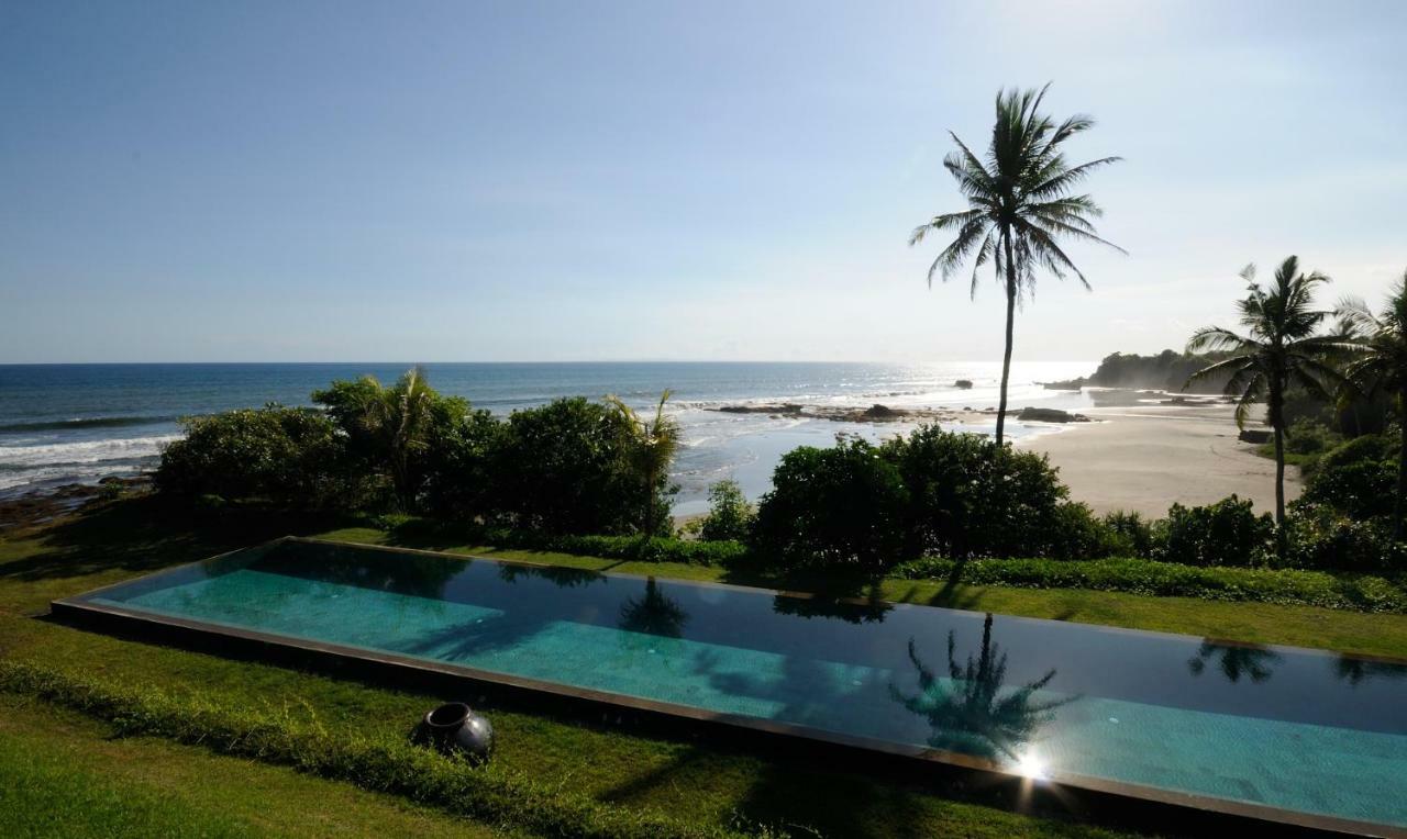Bulung Daya Beach Villa Retreat Antasari Bagian luar foto